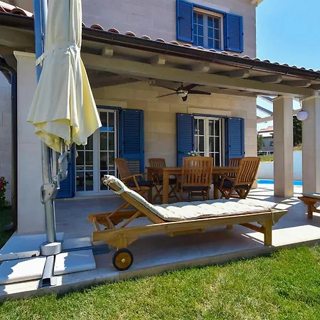 度假居 Amazing In With Outdoor Swimming Pool *